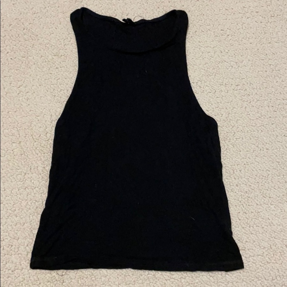 black tank
